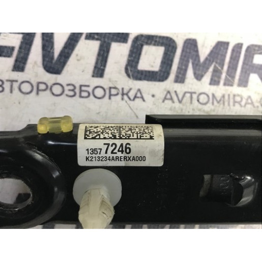 Ругулятор ремня безопасности Opel Insignia 2008-2017 13577246
